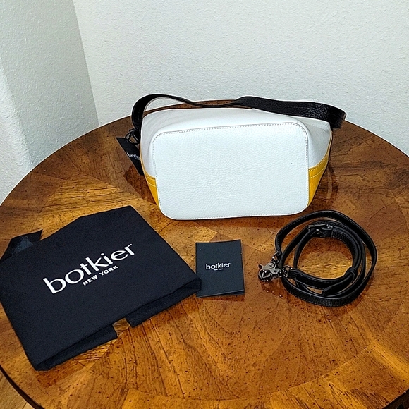 botkier Convertible Bucket Leather Bag, Turmeric Combo, NWT - Picture 6 of 15